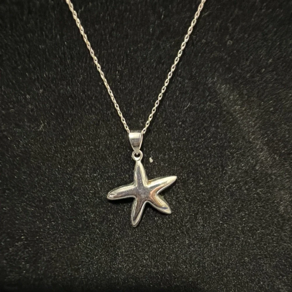 VTG 925 Sterling Silver Starfish Necklace 16